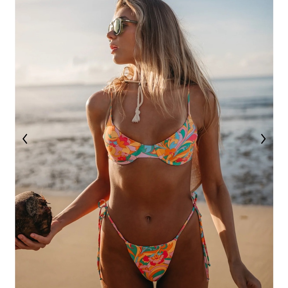 Skatie Kate Swim Top - Nadi